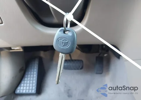 2007 Toyota Corolla Ce из США, поврежденный, VIN 2T1BR32E17C738396